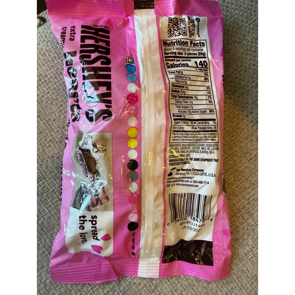 Hershey's Milk Chocolate Hearts 9.2 oz Extra Creamy Candy Foils Sealed 2/27 Bag